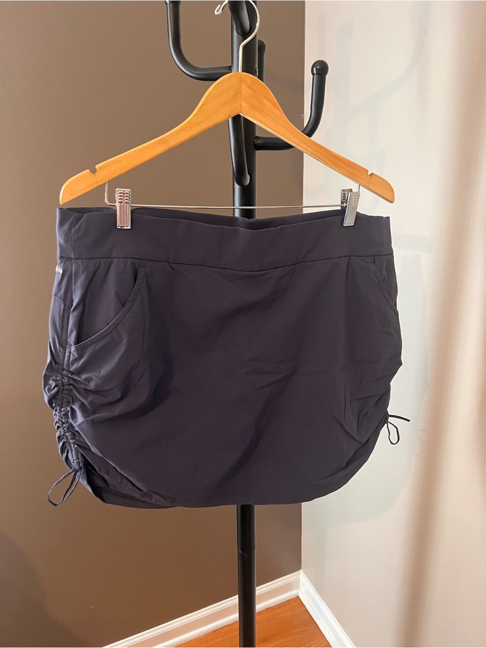 U.S. Size XXL - Columbia Black Women’s Drawstring Active Skort